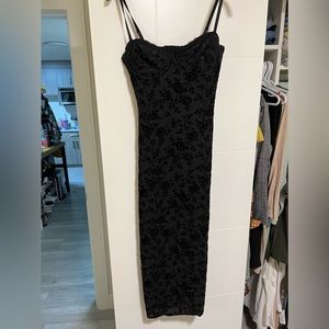 Garage/Dynamite velvet midi dress